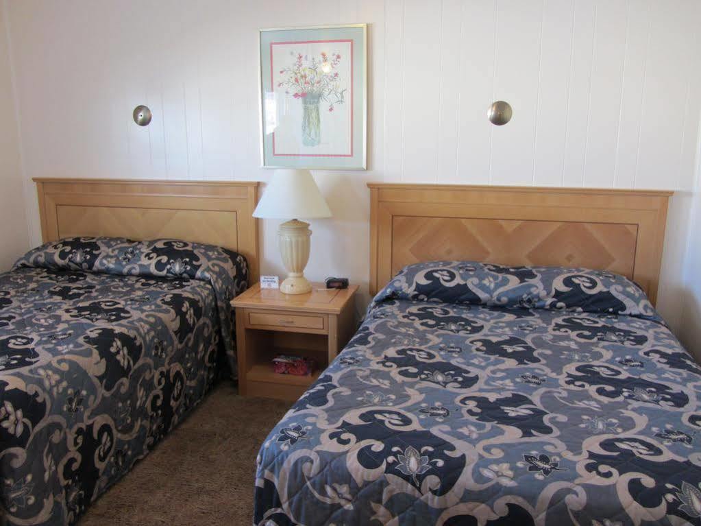 פורט אלגין The Maplewood Motel מראה חיצוני תמונה
